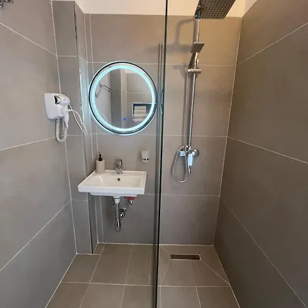 Irena Terrace Apartament *
